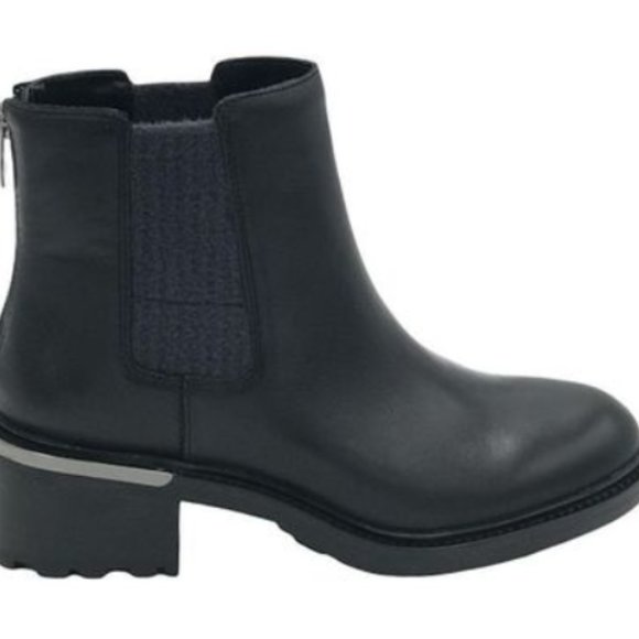 Vince Camuto Leather Chelsea Boots Kelivena Black Size 8W - Picture 2 of 4